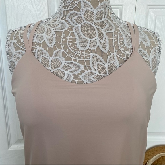 ATHLETA tank top dust pink build in bra support top size Medium - Picture 3 of 11